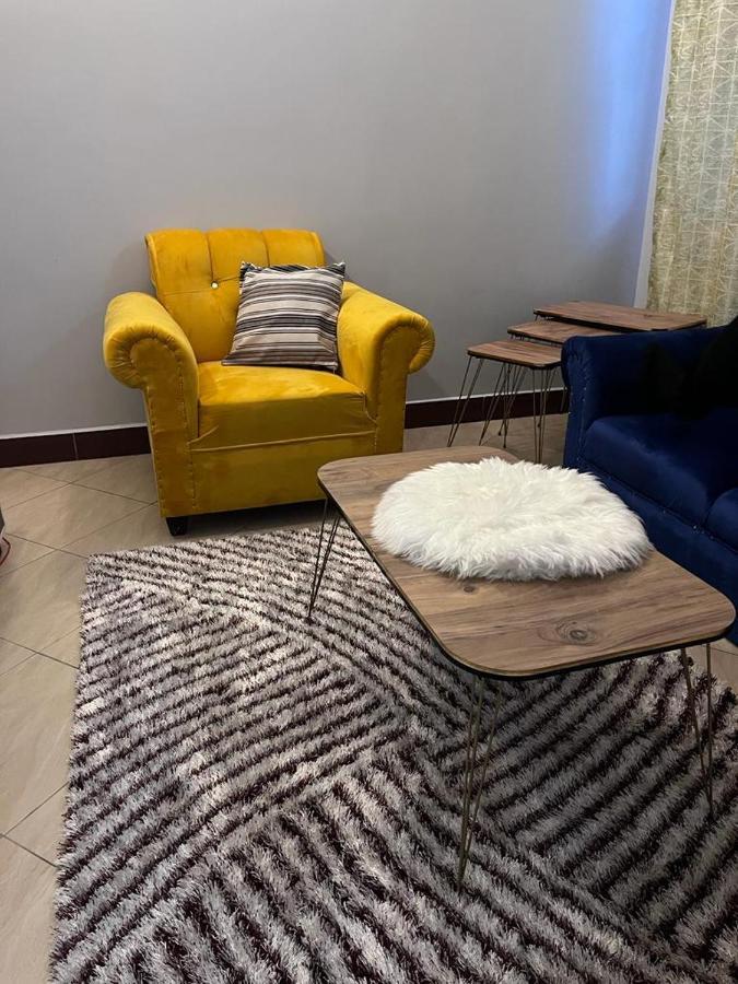 Romantic, Stunning & Authentic Ensuited Master Bedroom Dar es Salaam