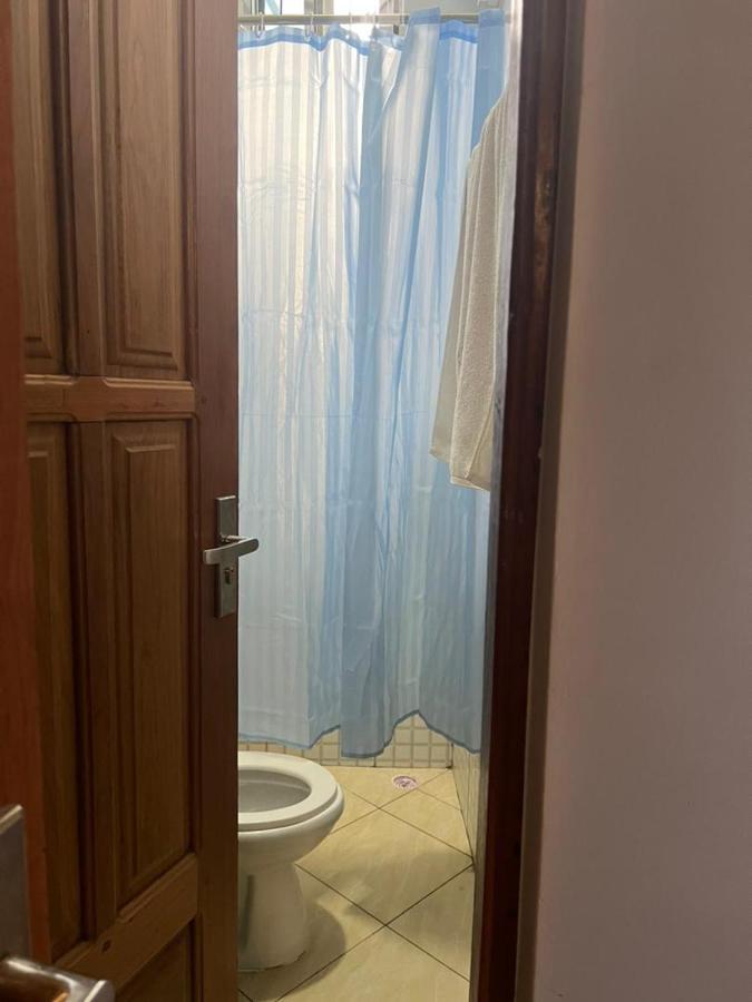 Romantic, Stunning & Authentic Ensuited Master Bedroom Apartment *