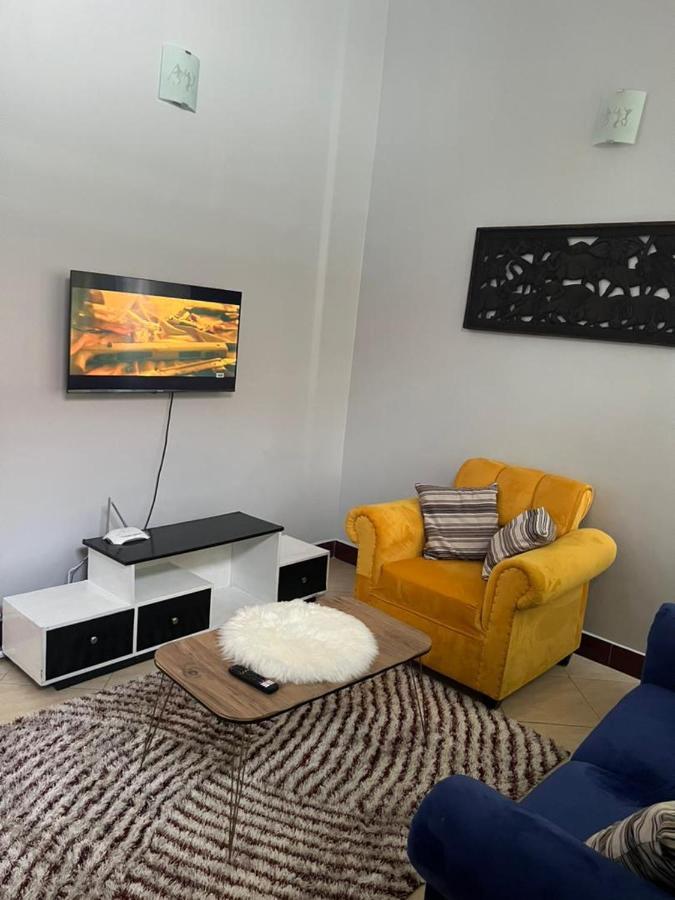 Apartment Romantic, Stunning & Authentic Ensuited Master Bedroom *